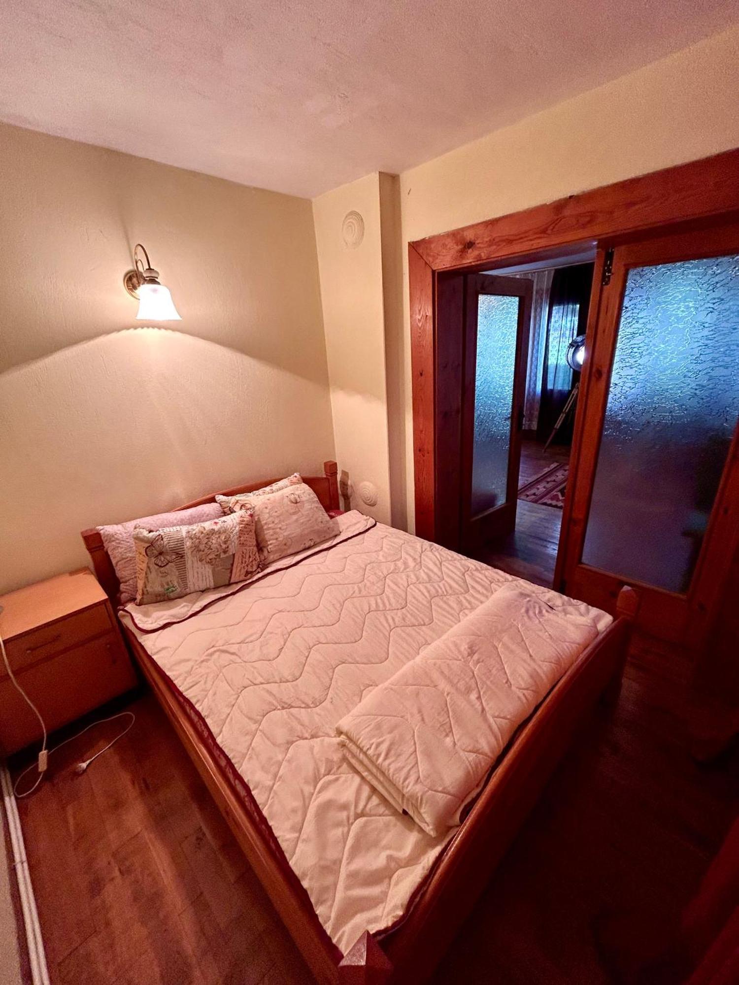 Luylyana Guesthouse Ribarica Exteriér fotografie