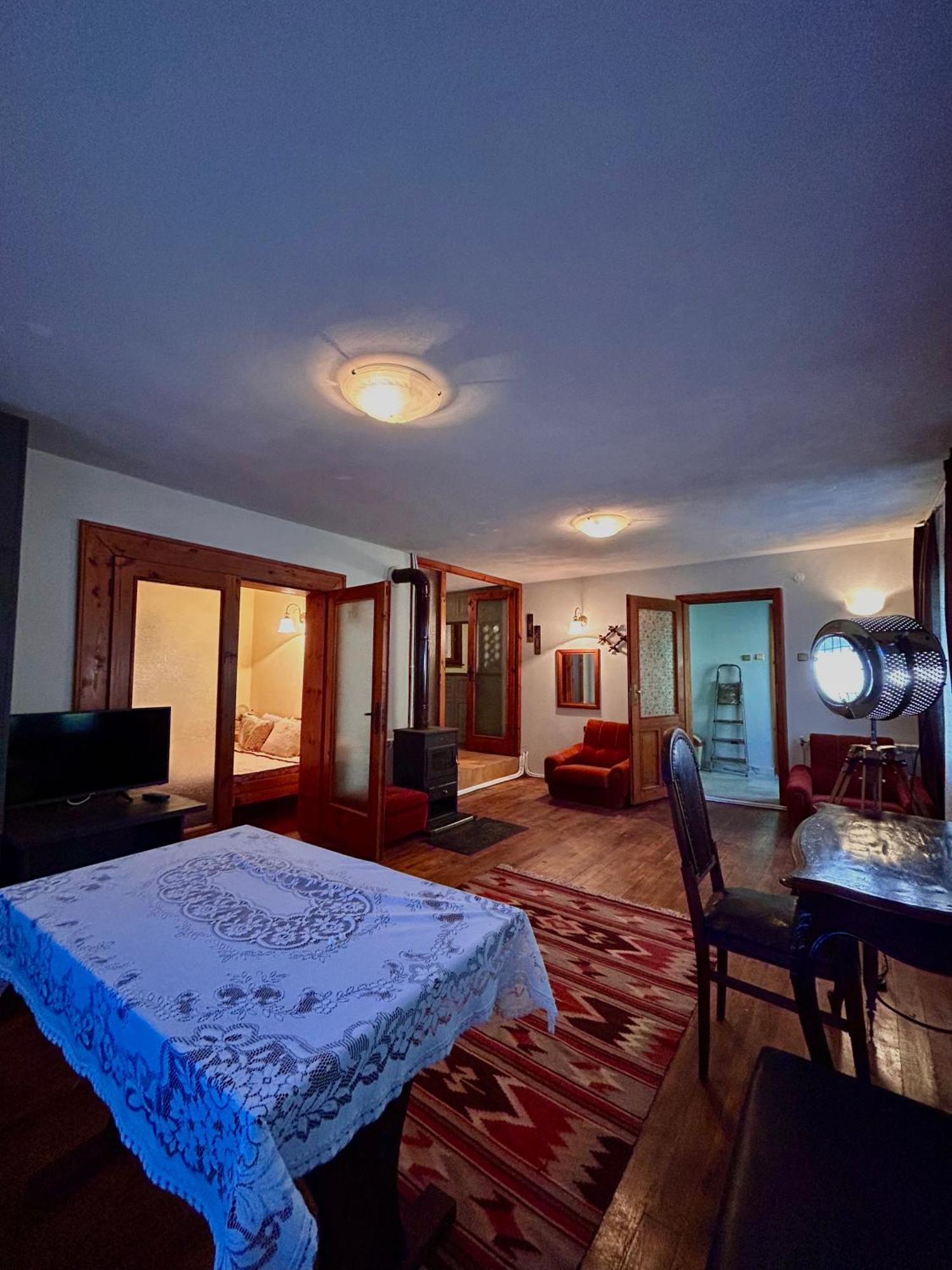 Luylyana Guesthouse Ribarica Exteriér fotografie