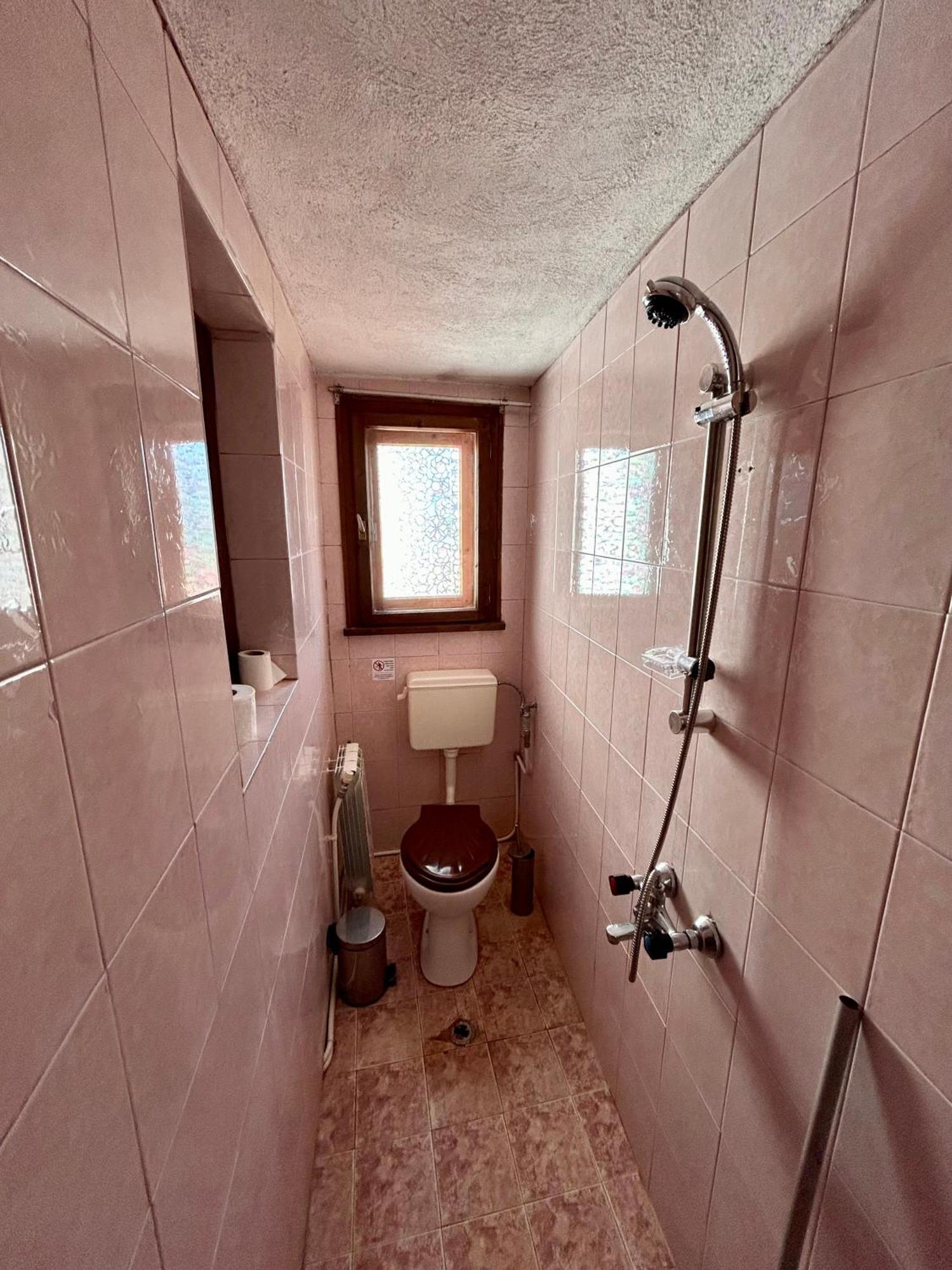 Luylyana Guesthouse Ribarica Exteriér fotografie